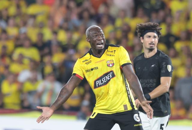 DiarioExtraEc's tweet image. #LigaPro | ¿Felipe Caicedo se despide? Su reacción tras la caída de Barcelona SC ante Liga de Quito impacta. ⚽
Entérate acá 👉🏼 ow.ly/thRU50WvAjP