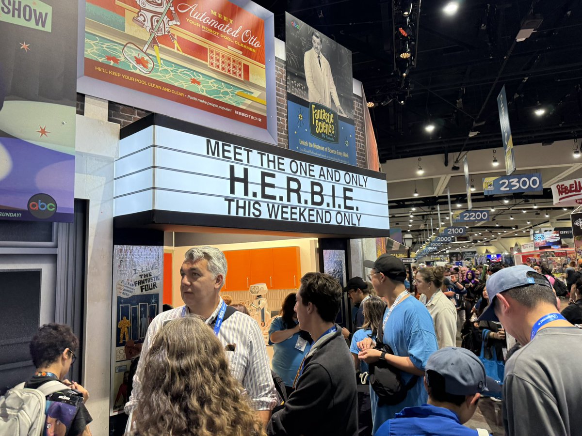 evaction's tweet image. Meeting the hardest working Fantastic family member, H.E.R.B.I.E! #marvel #FantasticFour #herbie #sdcc2025 #sdcc #SanDiegoComicCon2025 #SanDiegoComicCon