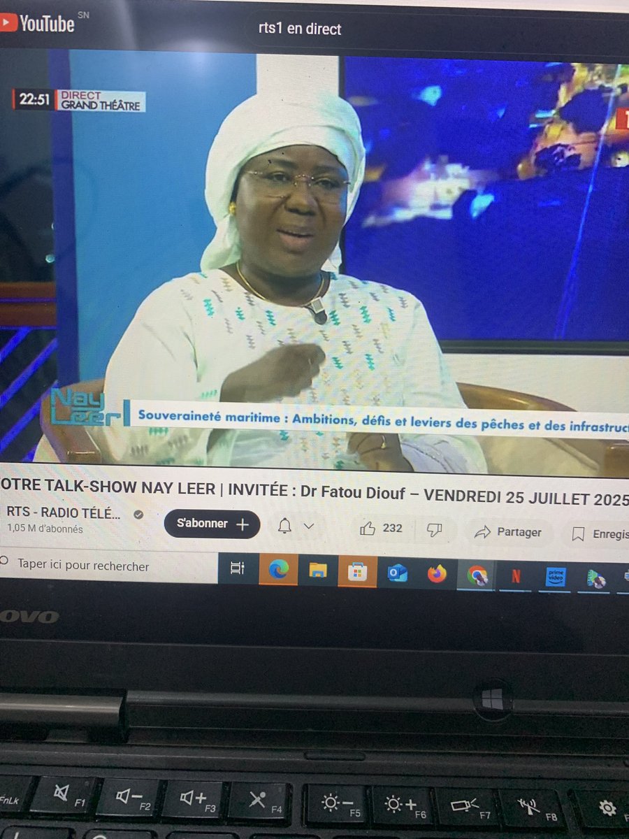 Mouhasarrr's tweet image. Elle maitrise trop cette domaine.
Parlé avec assurance et à 1 vision exceptionnelle pour ce secteur maritime.
Bravo à @Drfatoudiouf