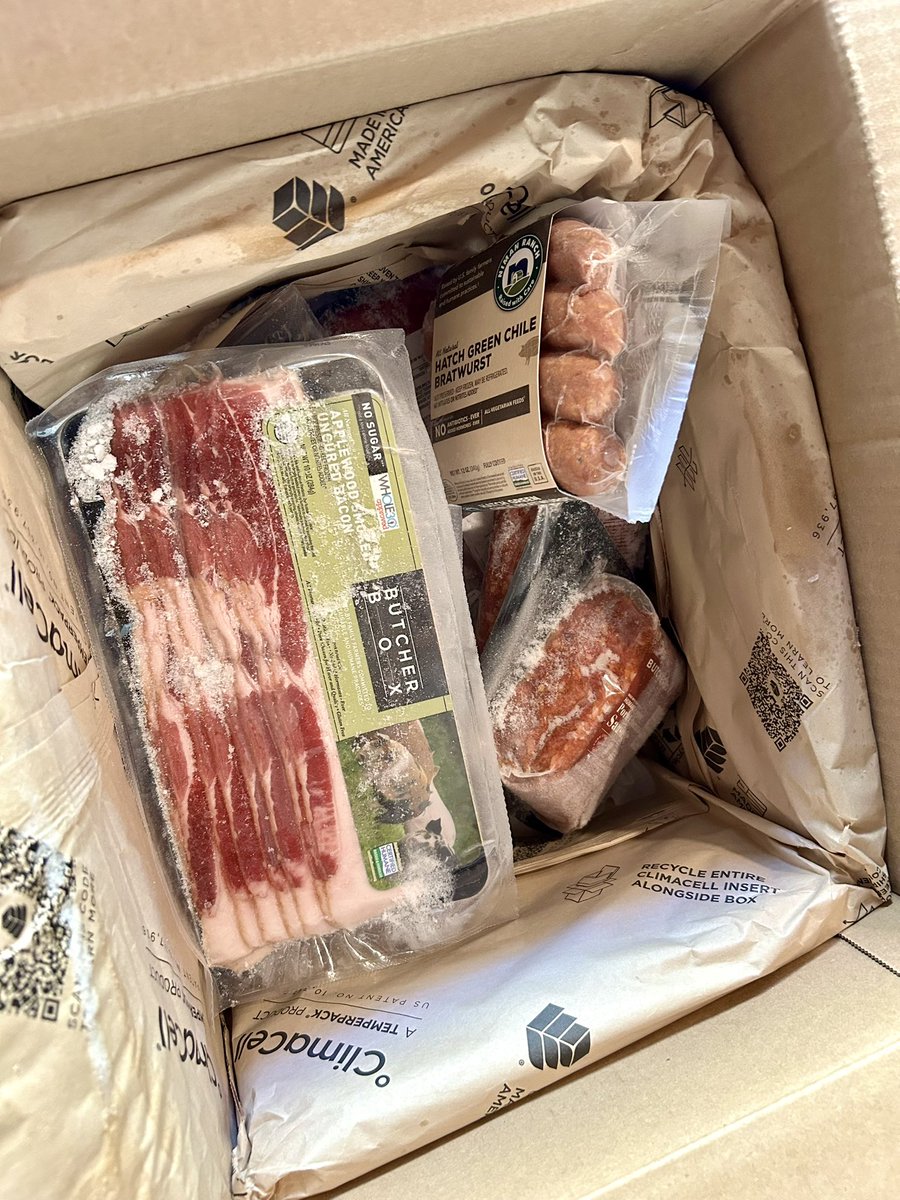 whatkenatetoday's tweet image. Meat box from @butcherbox!