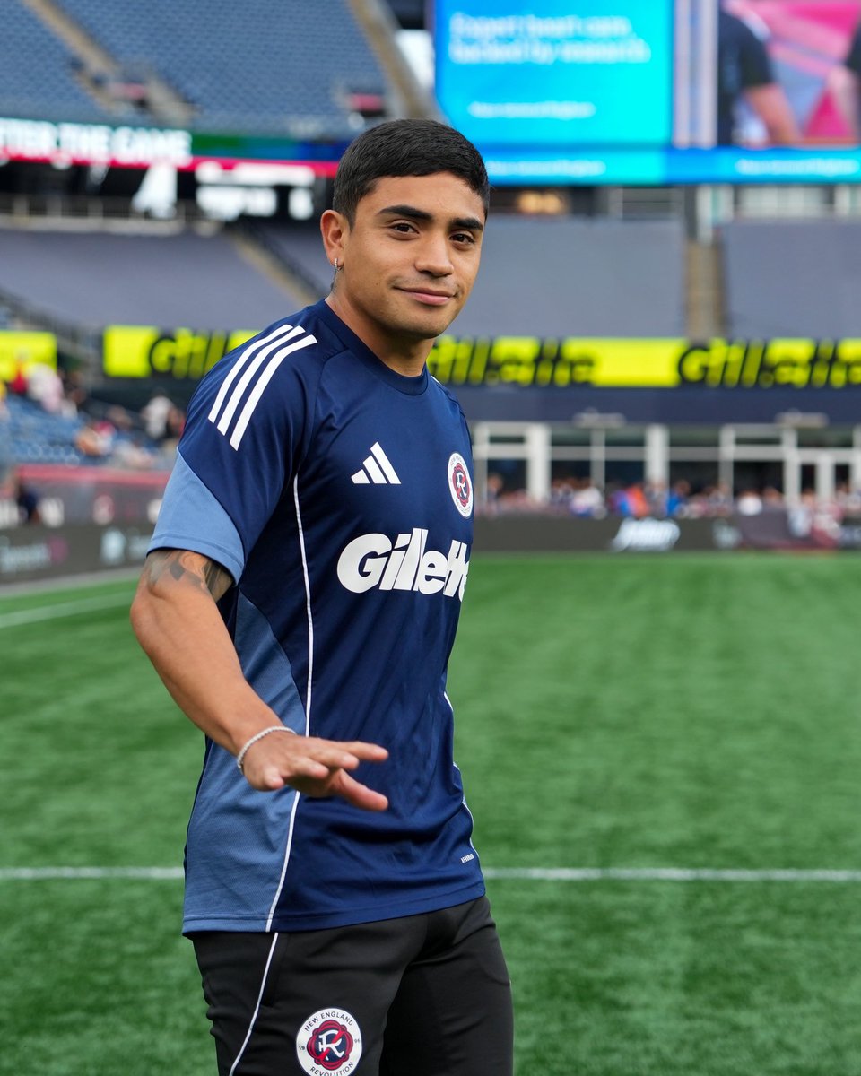 NERevolution's tweet image. #NEvMTL 🔜