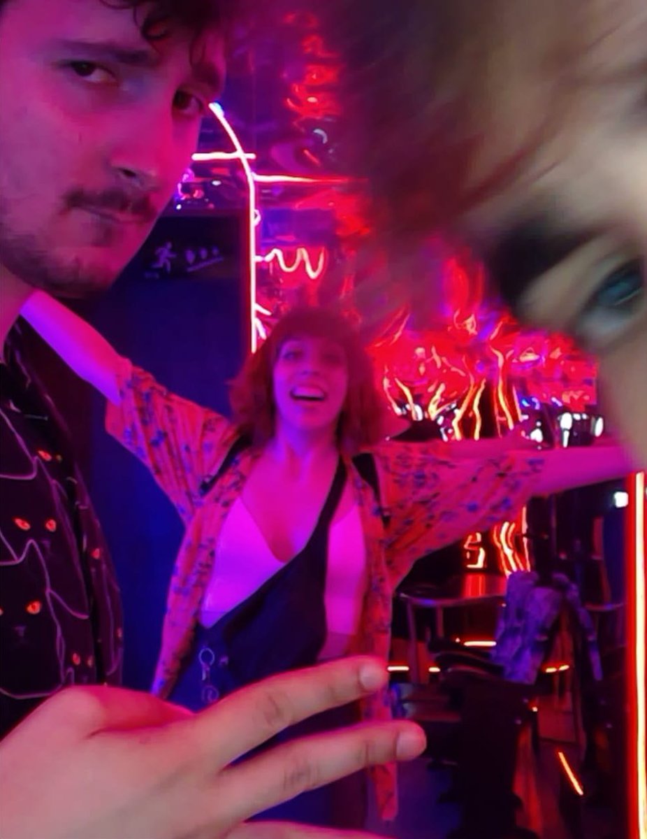 DavidWho96's tweet image. Hoy hemos ido al karaoke a dar el cante