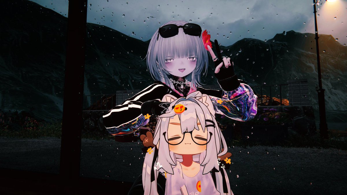 astrid_430's tweet image. 昨日のハイライト
浴衣のマヌカちゃんはインポスターで見ると、全裸であることが発覚した。
もし見ちゃった人がいたらごめんね。
#VRChat日記