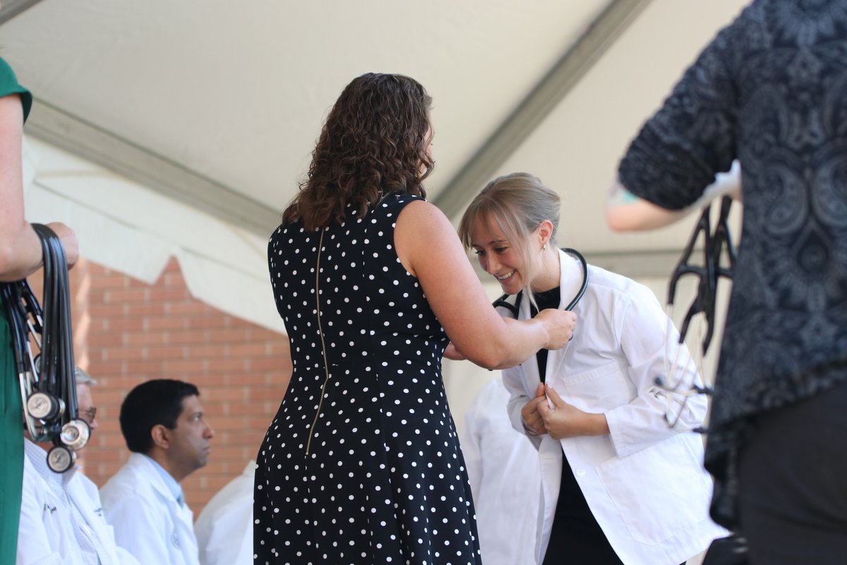CUMedicalSchool's tweet image. The Class of 2029 took their first steps toward becoming physicians during this morning&apos;s White Coat Ceremony. Read a recap of the day&apos;s events: news.cuanschutz.edu/medicine/matri…