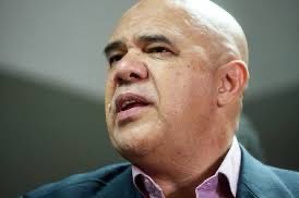 ChuoTorrealba's tweet image. #TitularesViernes25Julio
#CombateLaCensura
#LeeYComparte
Vía @CronicaUno: “Votar o no, el dilema del que algunos opositores intentan escapar este #27Jul”
cronica.uno/votar-o-no-el-…