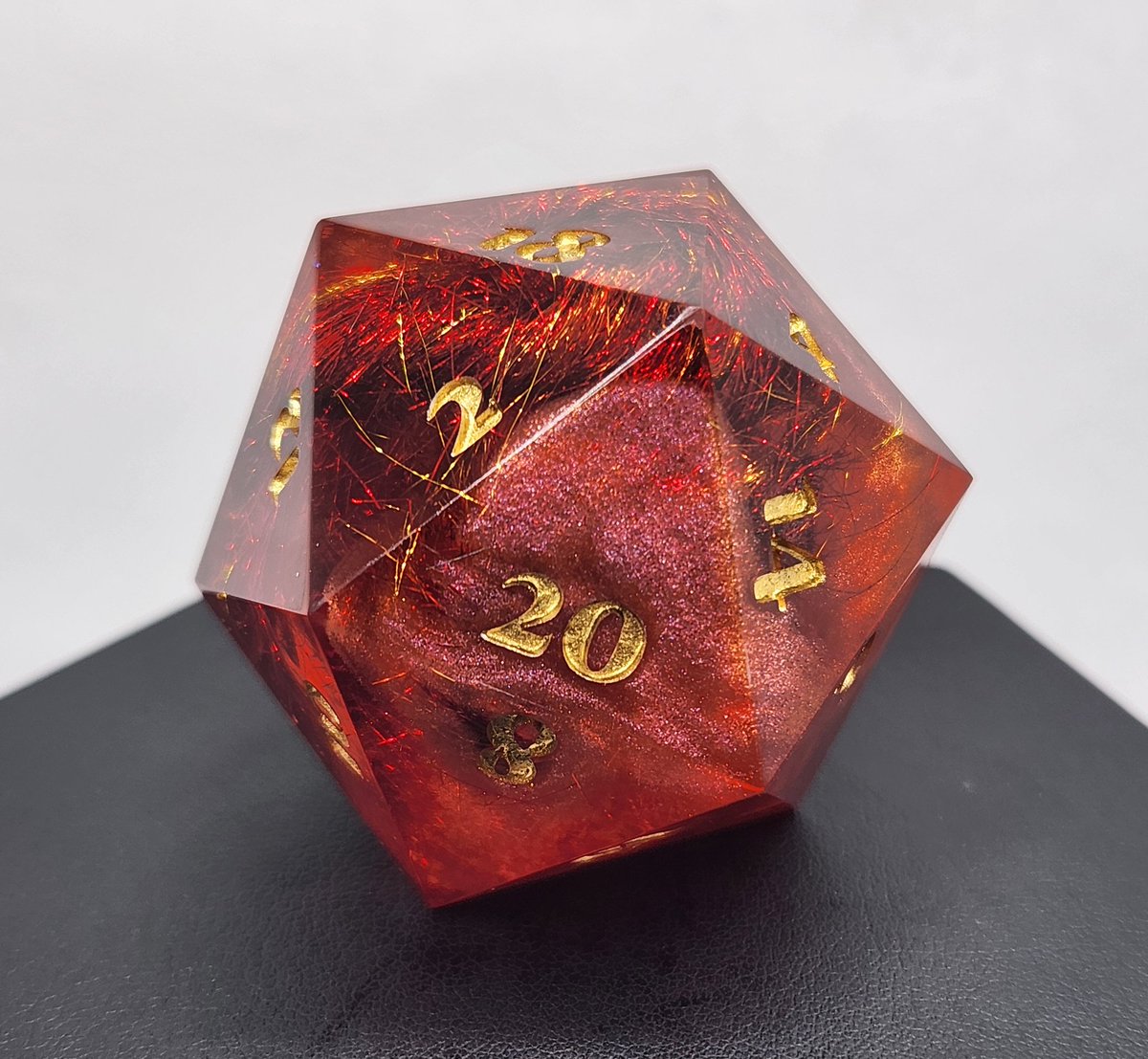 Sinnamon_Dice's tweet image. Large Magma Flare D20 🔥
#dnd #ttrpg #handmadedice #dice #dungeonsanddragons