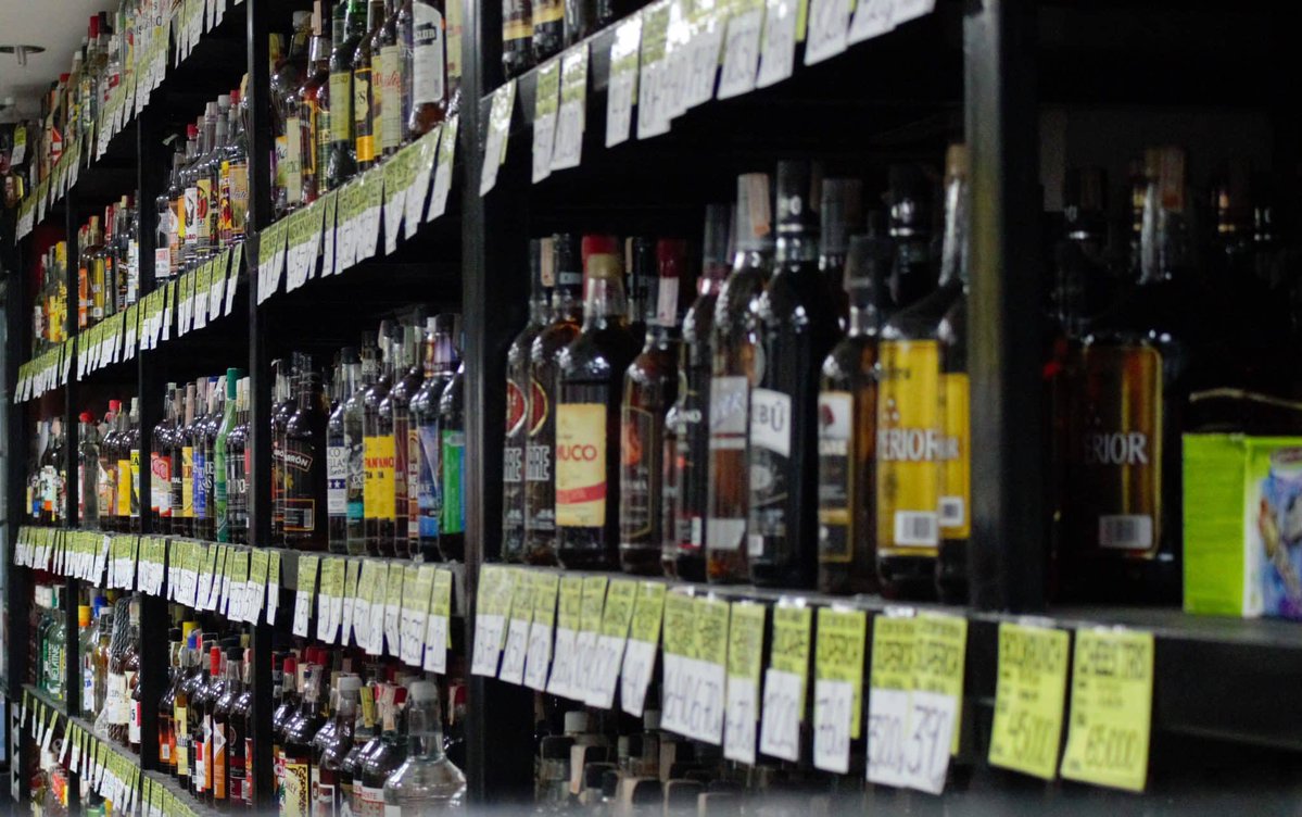 ChuoTorrealba's tweet image. #TitularesViernes25Julio
#CombateLaCensura
#LeeYComparte
Gobierno nacional decreta «ley seca» de cara a las elecciones de este domingo #27Jul contrapunto.com/nacional/nacio… vía @Contrapunto.com