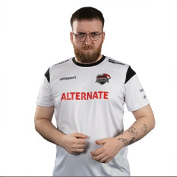 akameit's tweet photo. @xfrancesca___ @favsevenVAL @noumitxd @hypeRRgg https://t.co/44W8QNTlkz