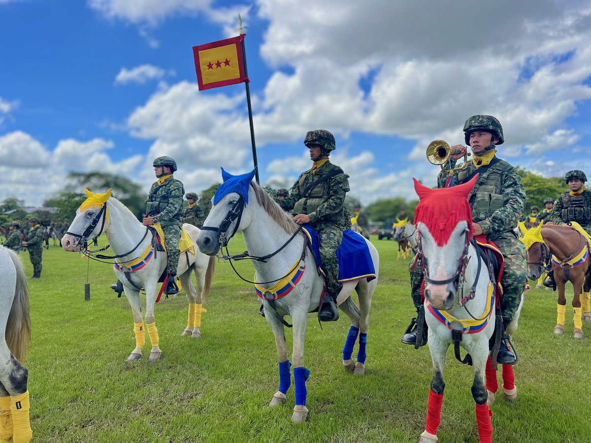 Ejercito_Div8's tweet image. 🇨🇴💚En el marco de los 206 años de la Caballería Colombiana, el Grupo Guías del #Casanare conmemora su legado de honor y servicio, resaltando su histórica labor en la defensa del territorio y la protección de las comunidades casanareñas.
Desde los llanos orientales, esta unidad…