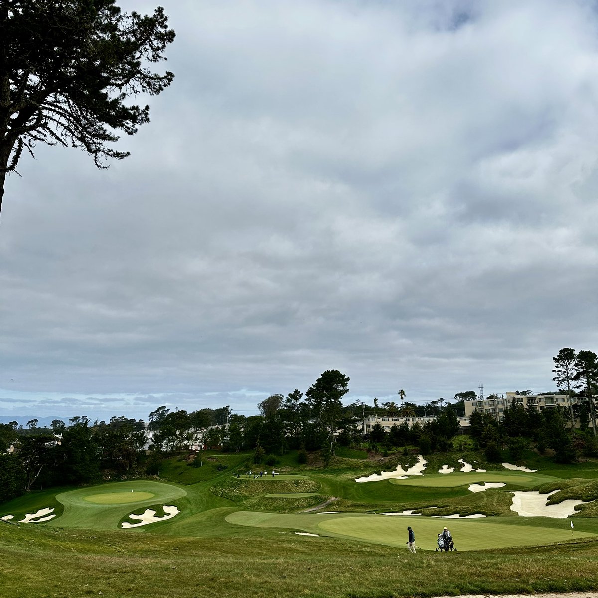 makethatVJsingh's tweet image. Flashback Friday to a perfect 36 hole day at Lake Merced Golf Club, arguably California’s most underrated course. 

Gil Hanse’s recent work is impeccable, bringing back many of Mackenzie’s original green contours and bunkers that were lost over time, with Gil’s own unique twist.