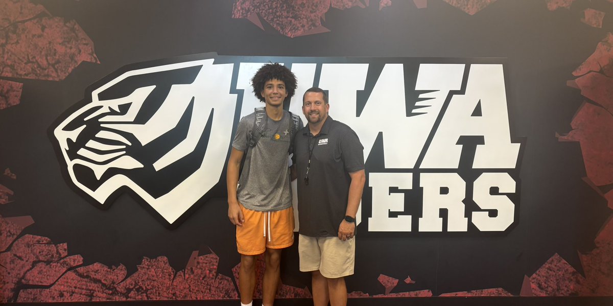 marcellous_hall's tweet image. Thank you for the opportunity West Alabama and Coaching Staff
@nwood1225