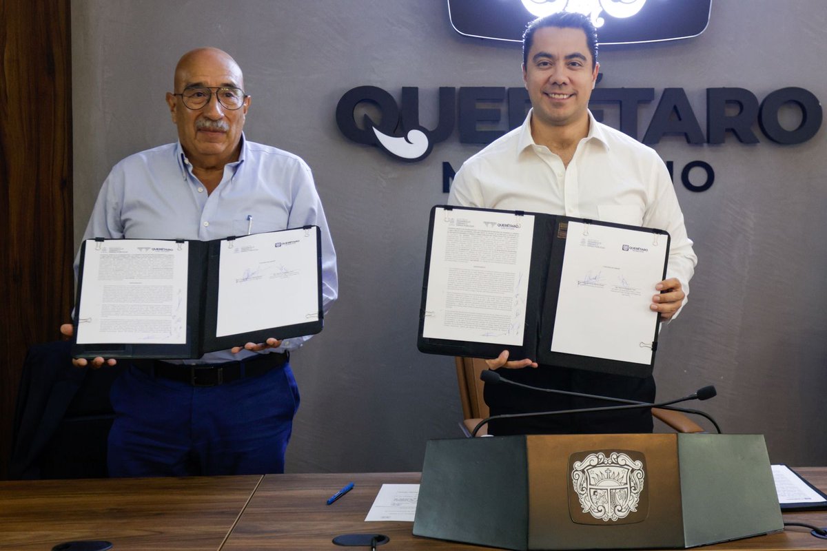 AlertaQro's tweet image. 👷🦺 Impulsarán #obraspúblicas con orden y visión social en #Querétaro 🏘️👪
📋✍️ El alcalde, #FeliferMacías firmó un convenio con el Estado para impulsar obras públicas con orden, visión social y mejor calidad de vida.
Más información aquí👇
wp.me/p8iMZT-Xl3