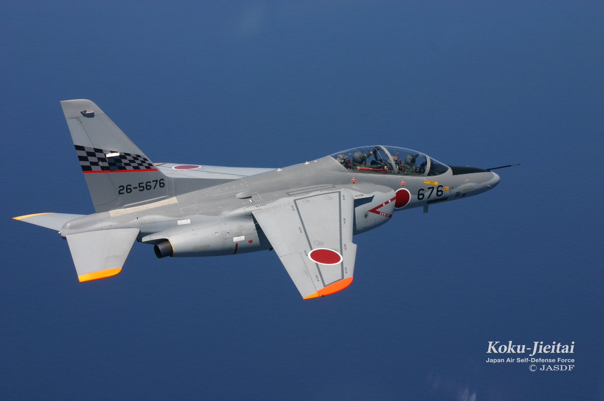 aomori_PCO's tweet image. 「T-4を間近で見よう✈️」
青森開港400年記念式典で航空自衛隊三沢基地第3航空団所属の『 T-4 』が青森港新中央埠頭の上空を飛行します!
2025.7.26(土)09:00
ベストポジションは「青森港新中央埠頭公園」で間近で見れます!

🔴会場には駐車場がないため、近隣の駐車場又は公共交通機関でお越しください