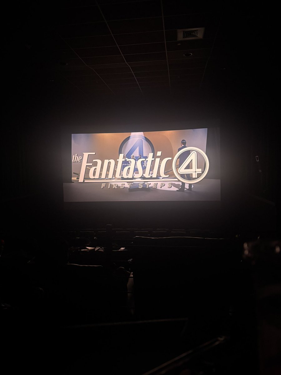 XTeamThawne's tweet image. Just got out of round 2 of #TheFantasticFour and i loved it even more