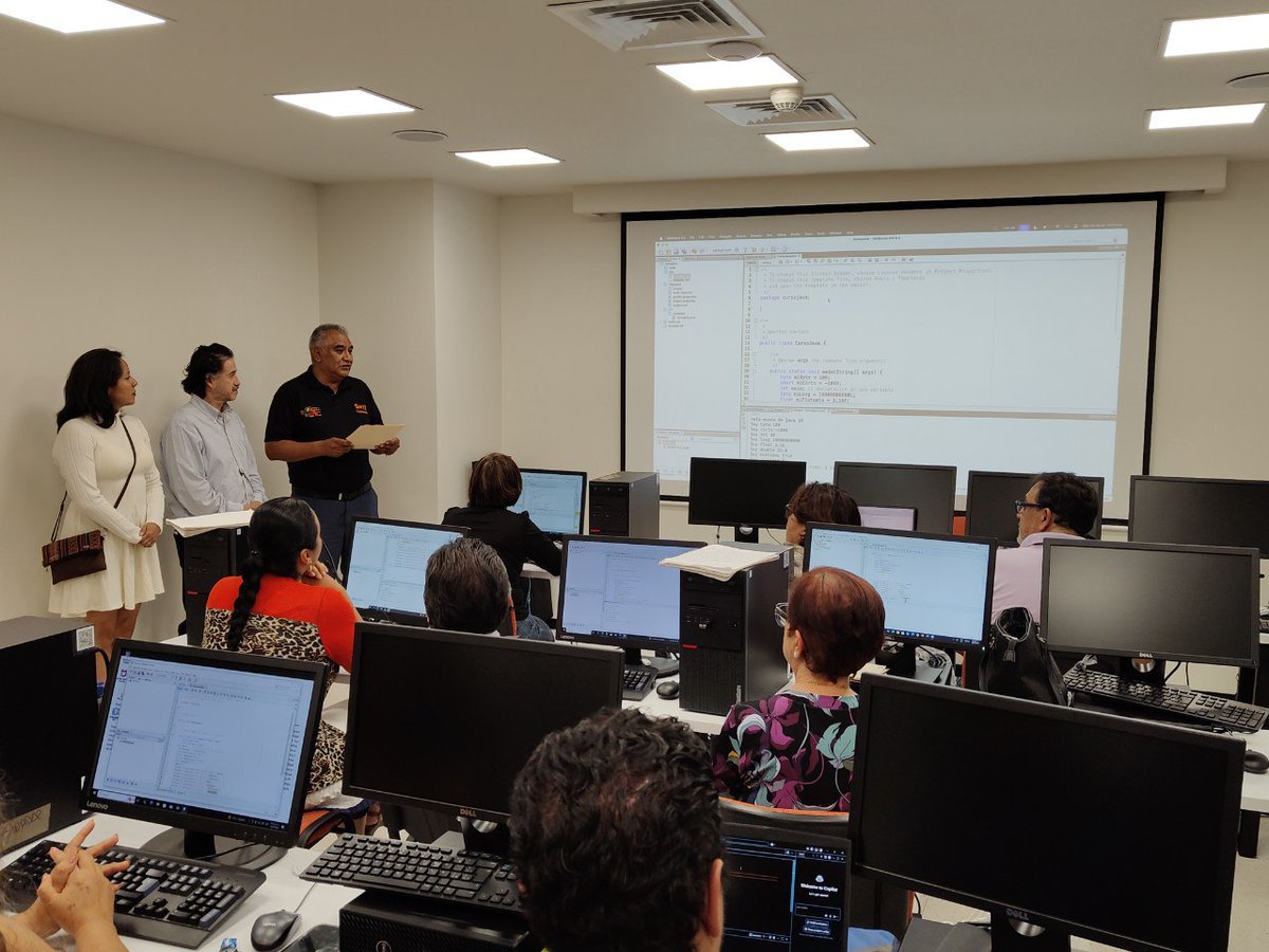 📚✨ ¡Finalizaron con éxito los Cursos Intersemestrales Julio 2025 en la Sección 60!

Del 22 al 25 de julio, compañeras y compañeros agremiados participaron activamente en acciones de formación tanto presenciales como en línea.

👩‍🏫🧑‍💻 Google Classroom, Prezi, Programación en Java,