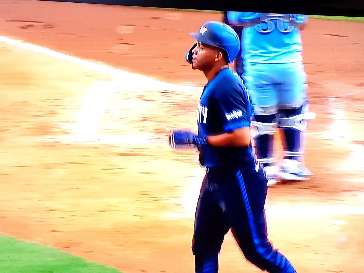 dclynick66's tweet image. Dillon Dingler stretches out a double as he brings home Wenceel Perez to give the Tigers a 1-0 lead
over the Blue Jays in the 2nd Inning. 馃憤 馃憡 #RepDetroit