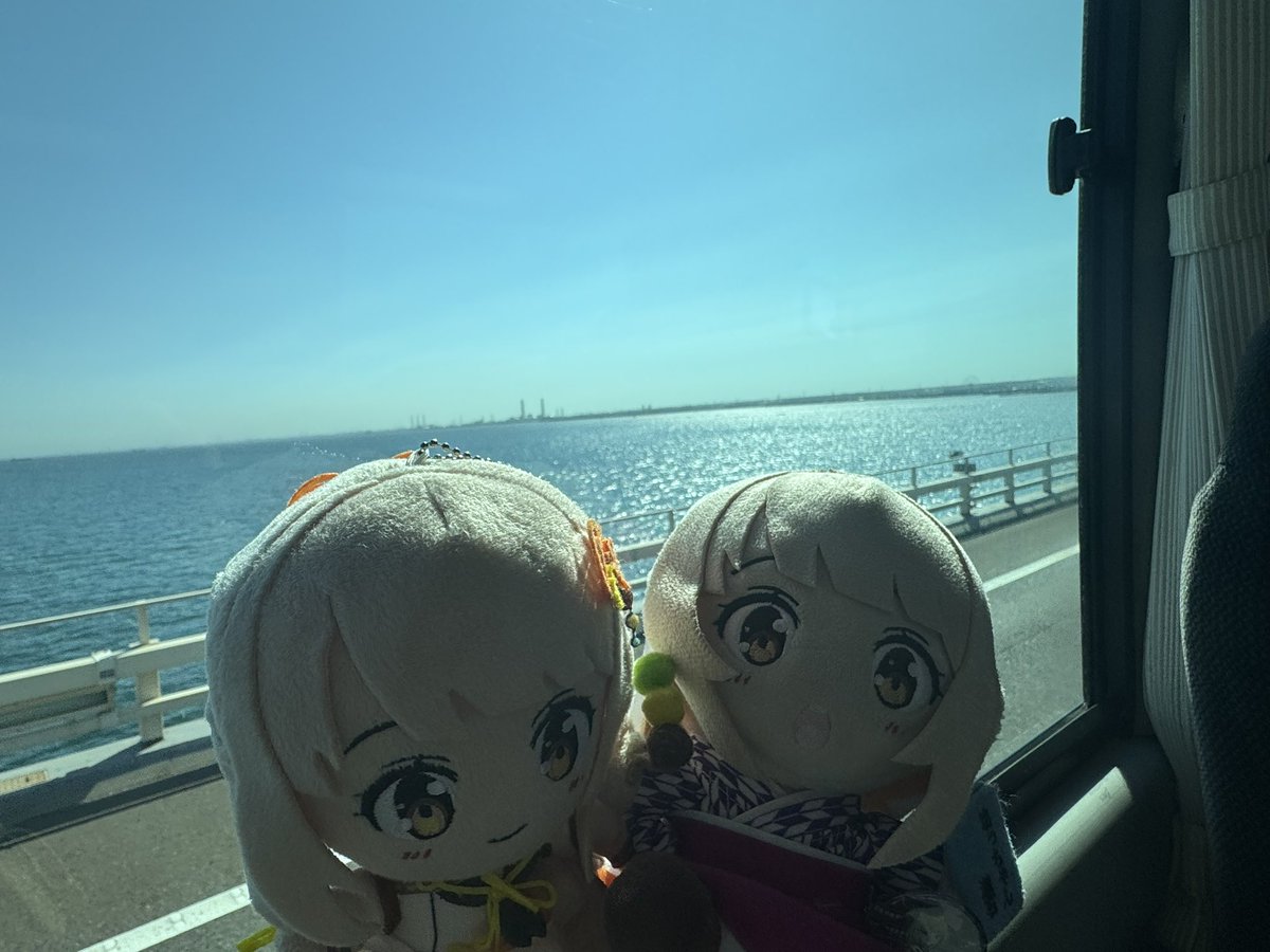 onasu19730801's tweet image. 上陸🤣
🍡🍊🦉)海ですわ。ウミダ〜
🍡🍊)ちょっと押さないでくださいます。
🦉)ショウガナイダロウ👀
#いずみんといっしょ
#まひろウといっしょ
#千葉県