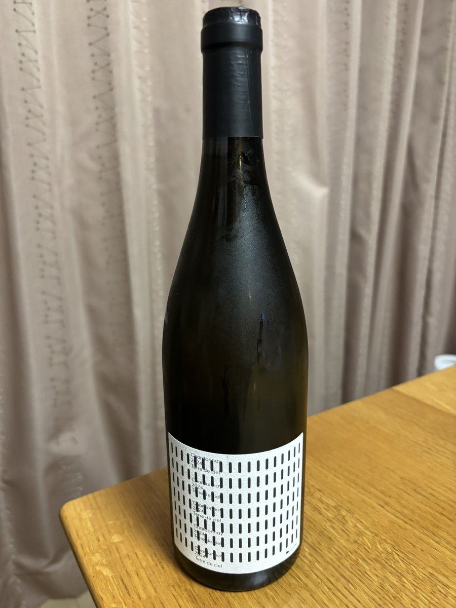 kouwein's tweet photo. テールドシエル レザン シャルドネ 2024

外観はうす濁り。青りんご・洋梨・和柑の香り。味わいは和柑橘や青りんごのいきいきとした果実味と酸味。ジューシーな飲み心地でした。 https://t.co/ybFfSYH95n