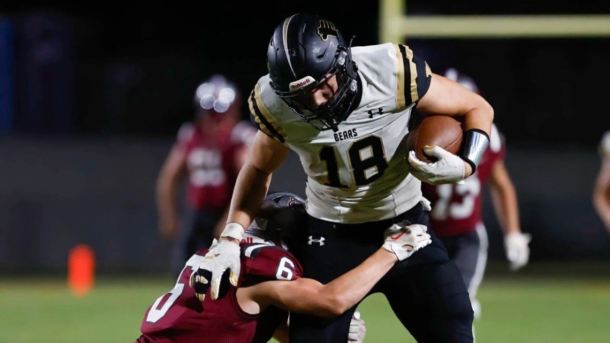 aidansen123's tweet image. At 6'4" with 11.2 speed, elite leaping ability, and high-end play strength, Matt Ludwig has the tools to be Michigan’s next standout tight end
Read our full breakdown of his rankings, stats, and film
on3.com/sites/maize-bl…
#CFB || #GoBlue