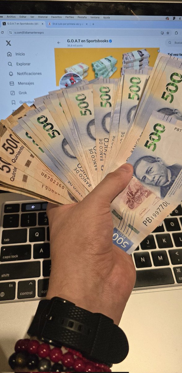 Eldiamantenegro's tweet image. A QUIEN CORRESPONDA:
Necesito unos cabrones DESEOSOS de 30,000 pesos y capaces de dar todo por GANARLOS.
Denle like♥️ yo les hablo en privado.