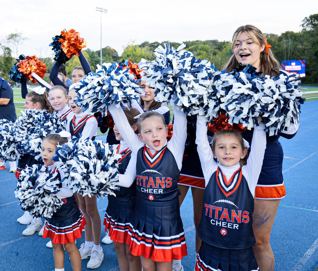 We can't wait to see our community members join us for home games throughout the Fall 2025 season. Our athletes are always appreciative when the stands and bleachers are filled and cheering them on! 
#GoGreeley #WeAreChappaqua