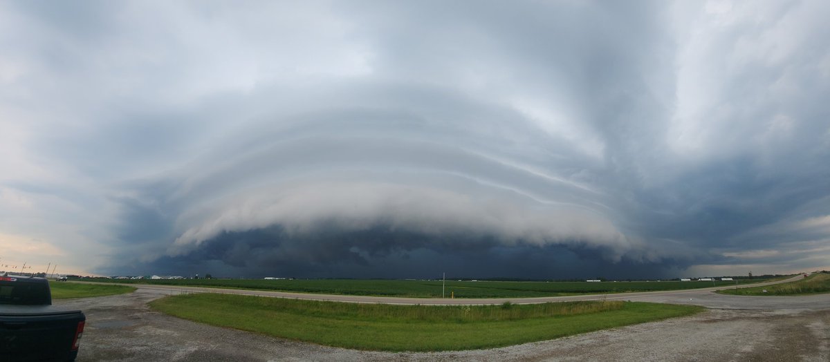 JoshBrinker_Wx's tweet image. This storm was the ONLY Tornado Warned Storm today in the U.S. near London OH
Hell yeah! @PAStormTrackerz #ohwx