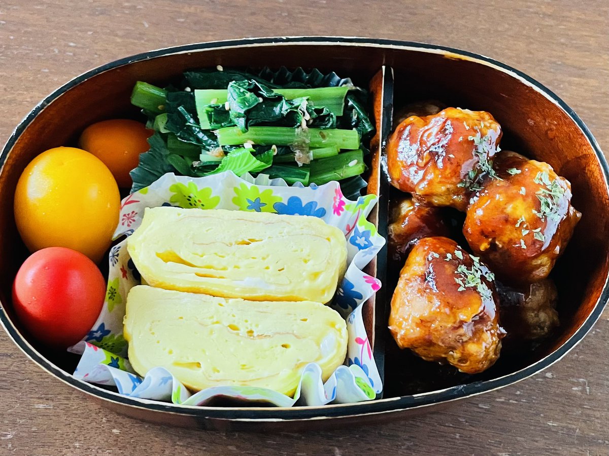 おはようございます。今日は鮭メインの和朝食。体が落ち着きます。
そして今日は長男が卓球部の大会！のため、お弁当作り。定番メニューだけど、それが一番いいらしいw「あぁ、緊張するぅ！」と言いながら家を出ました。ガンバレ！smile☆

#ちゃんと食べてちゃんと寝る
#ジャンボリー組の皆様楽しんで