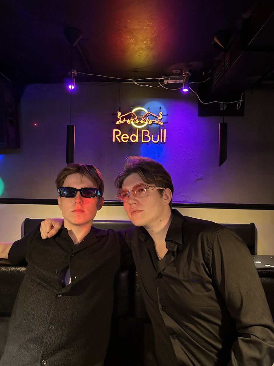 Red Bull gir dig vinger? <a href="/redbulldanmark/">Red Bull Danmark</a>