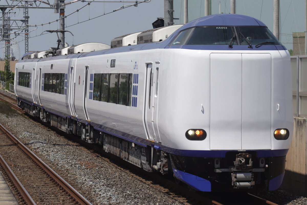 Jline22l_B11's tweet image. 271系HA653編成
本線試運転

営業投入される前に全編成柄物になったので5年ぶりにすっぴんの271が復活