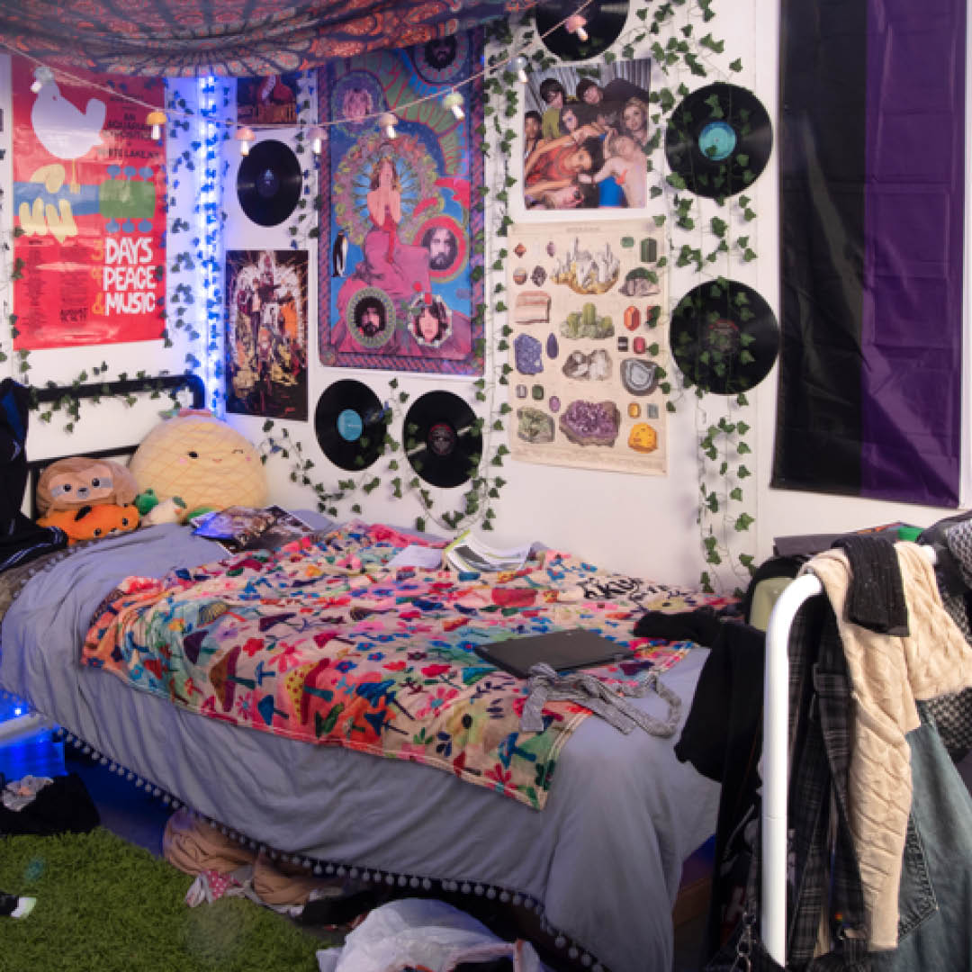 The Teen Experience has gone viral! Check out this TikTok video describing how well the exhibitors "got" the teen bedroom tiktok.com/t/ZT6MGo8gB/
*contains profanity