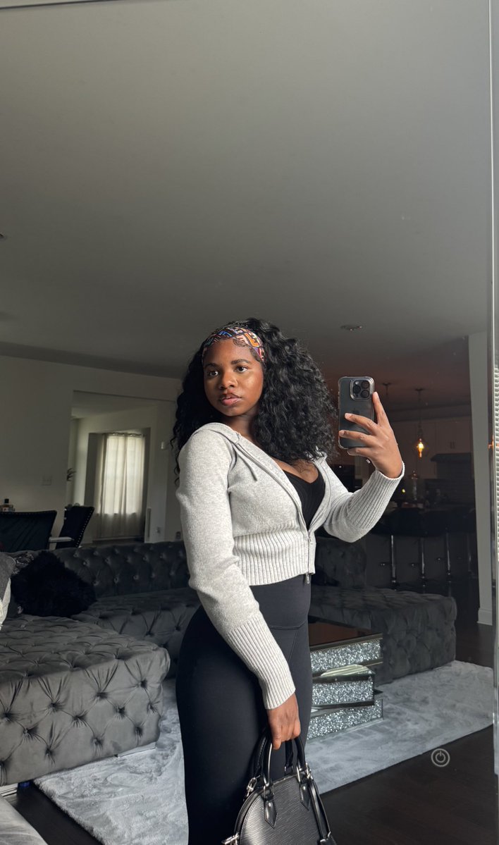Ryanxp__'s tweet image. Lil shawty super cool to me.