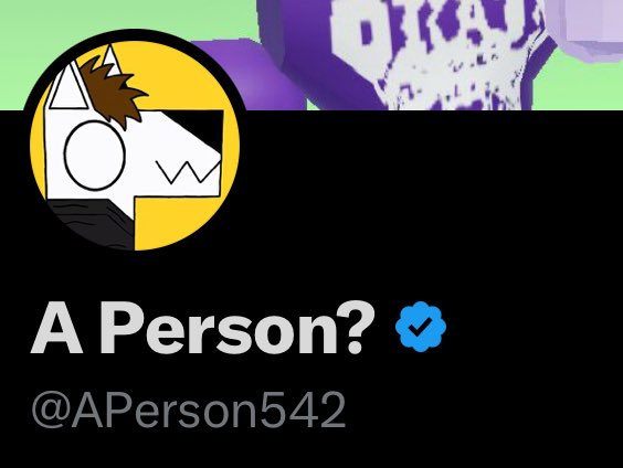 APerson542's tweet image. heheheee, me and @degebutevil both have a yellow background lololll