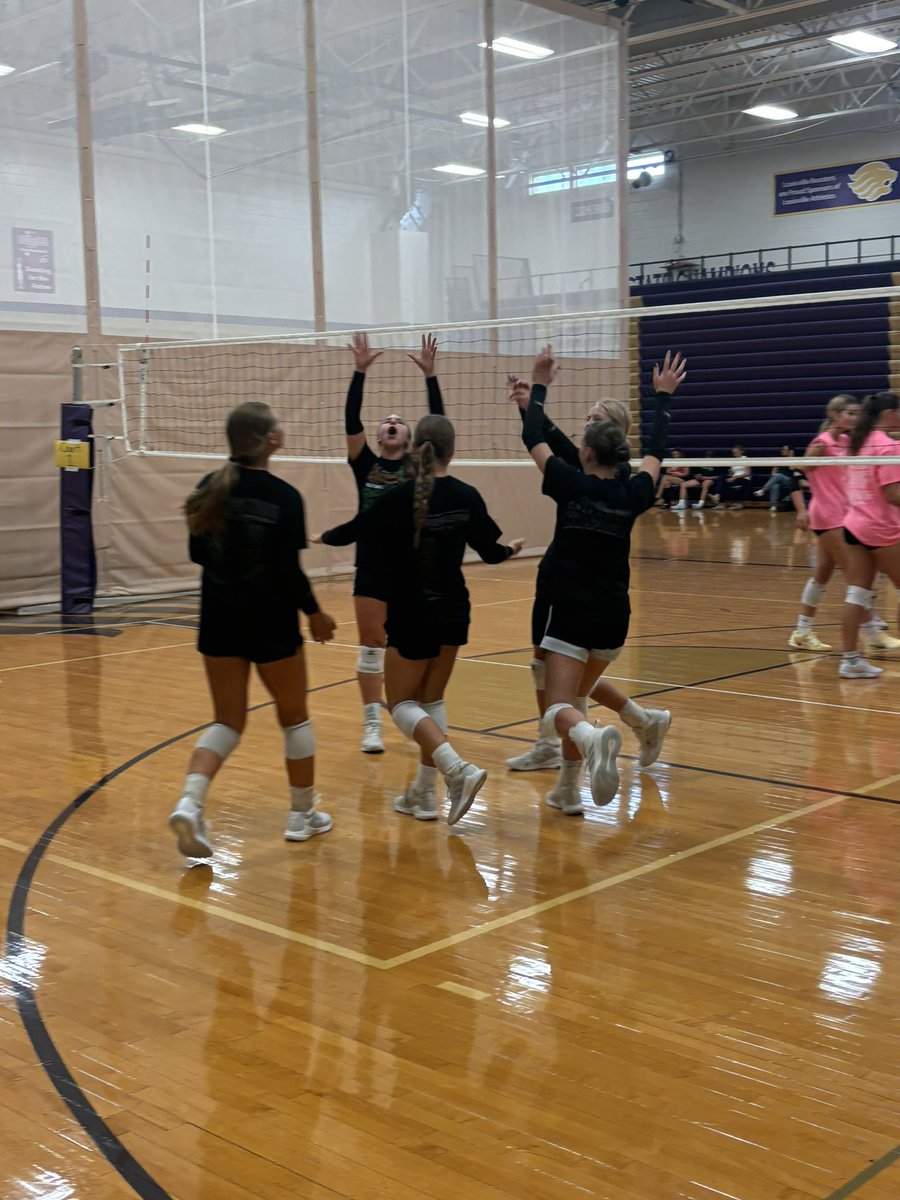 Varsity had themselves a day!  Seeded 2nd and finished on top with a thriller 3 set win! C/JV teams continue to take steps forward!  

Can’t wait to see where these teams go this season!  

♥️🏐💙

#GUTS #GRIT #andGLORY 
#PatriotVolleyball #allin #WeGotBetter