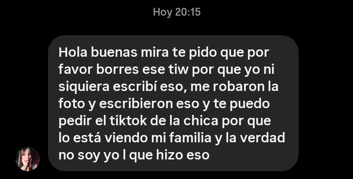 emocentrica's tweet image. Es terrible