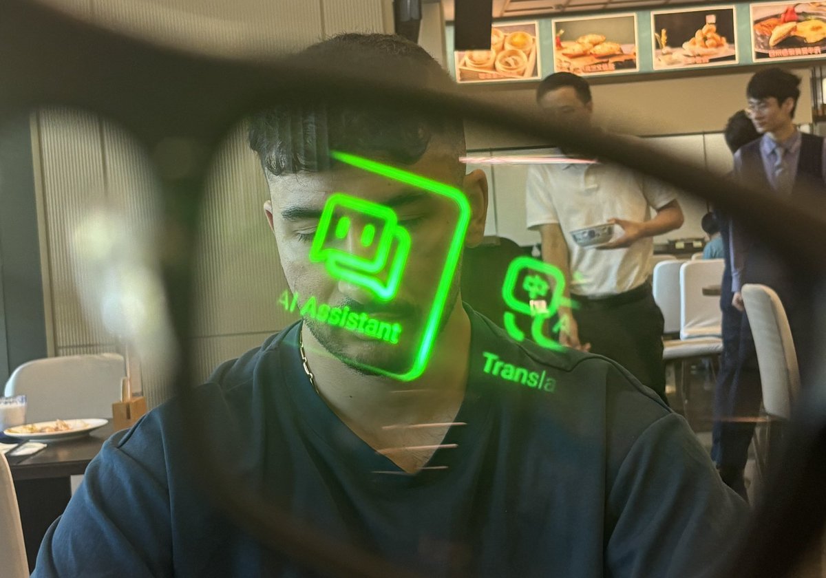 bihanmahadewa's tweet image. AI glasses are probably 1-2 years to hit mass adoption.
AR at least 5-10 years away.