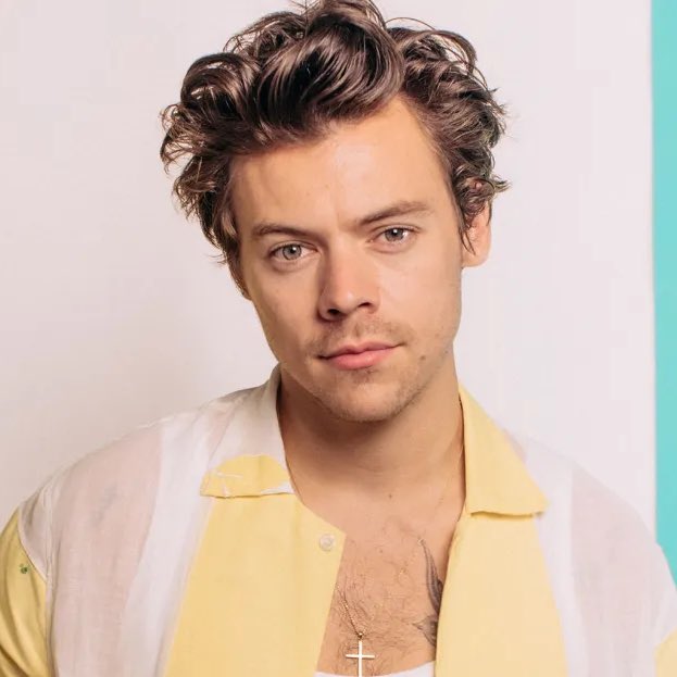 ThePopBakes's tweet image. Harry Styles’ double sided pussy wand and lube for his brand ‘Pleasing’ have SOLD OUT.
Congrats, @Harry_Styles!
