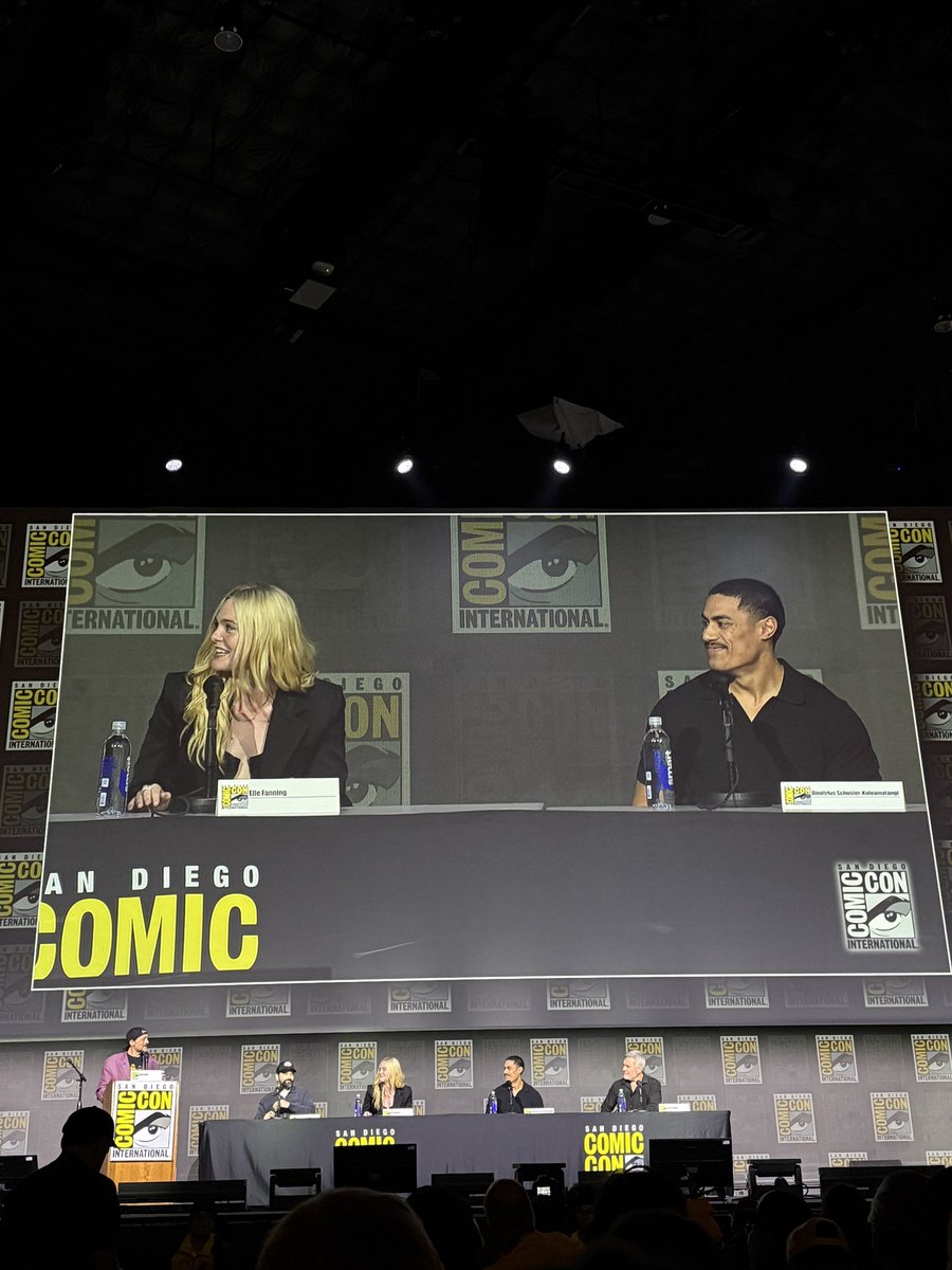 20thcentury's tweet image. Hall H first timers, Elle Fanning and Dimitrius Koloamatangi.

The cast and crew are on the Hall H stage now discussing Predator: Badlands. #SDCC