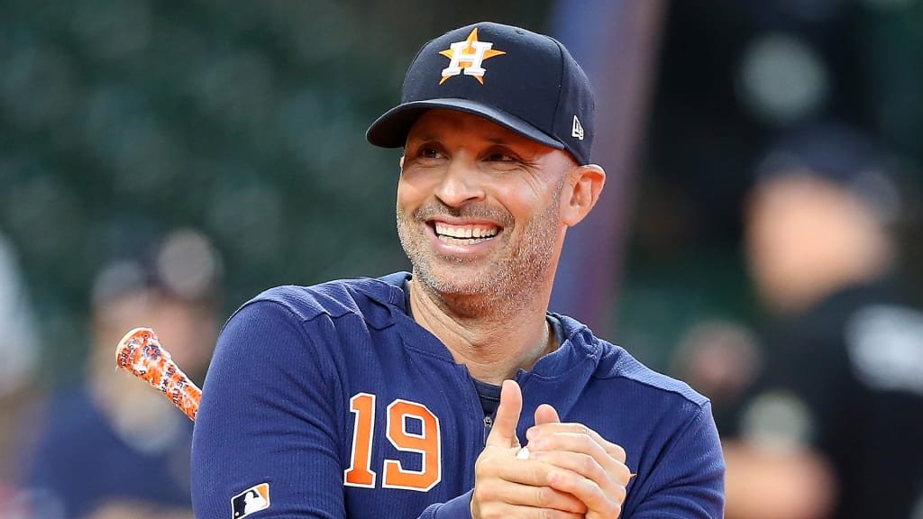 HSTPodcast's tweet image. Garner took over for a Fired MGR in &apos;04, Won the Astros 1st Playoff series then brought them back from the DEAD to the WS
Hinch WON the Astros 1st WS
Future HOF Dusty Baker WON their 2nd in Historic Postseason
But NOBODY - &amp;amp; I mean Nobody&apos;s Managed a Better Astros Season than 👇