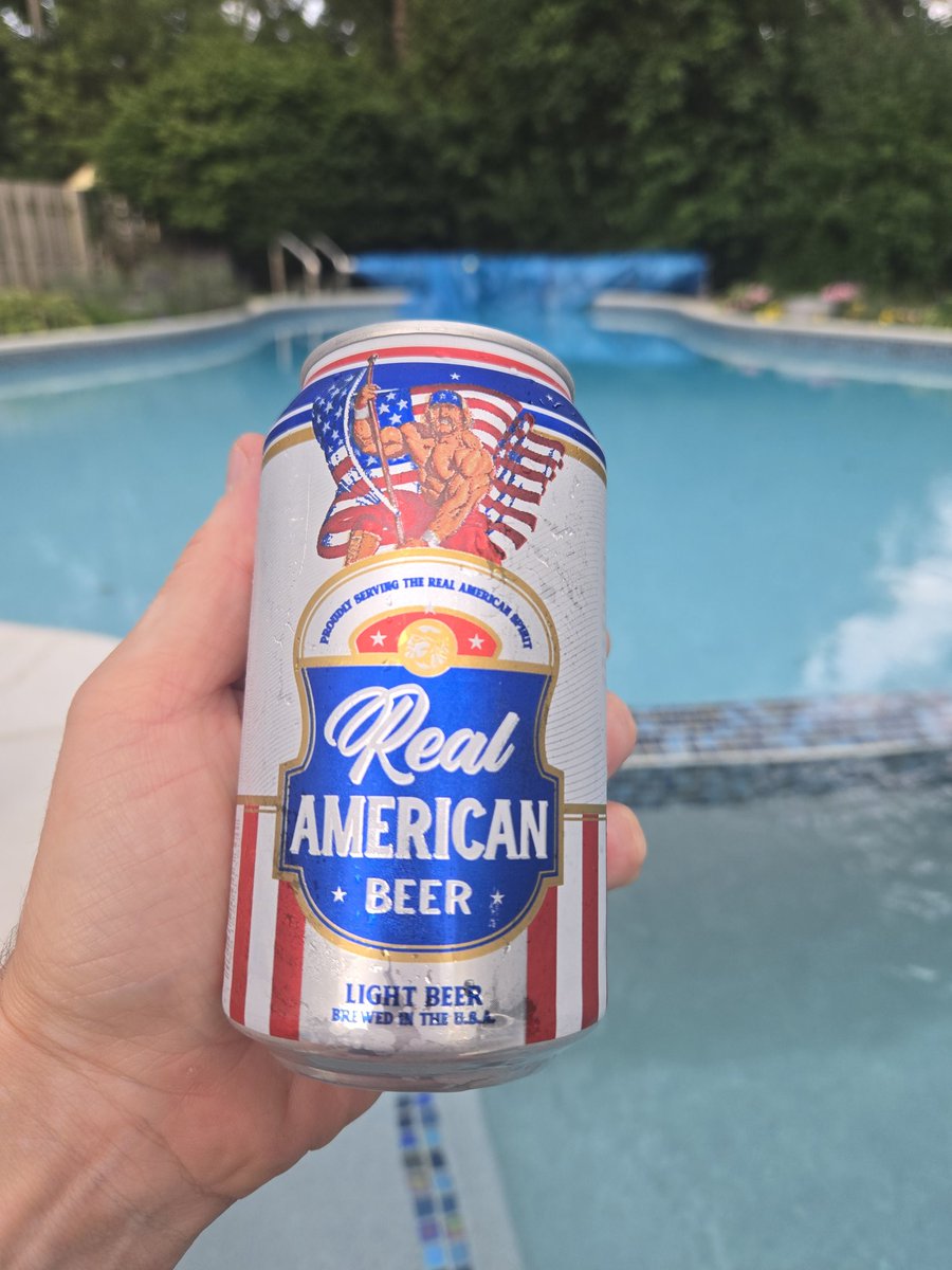 MidcardJobblog's tweet image. Almost time for #SmackDown cracking this @realamerbeer in honor of a true legend. #RIPHulkHogan