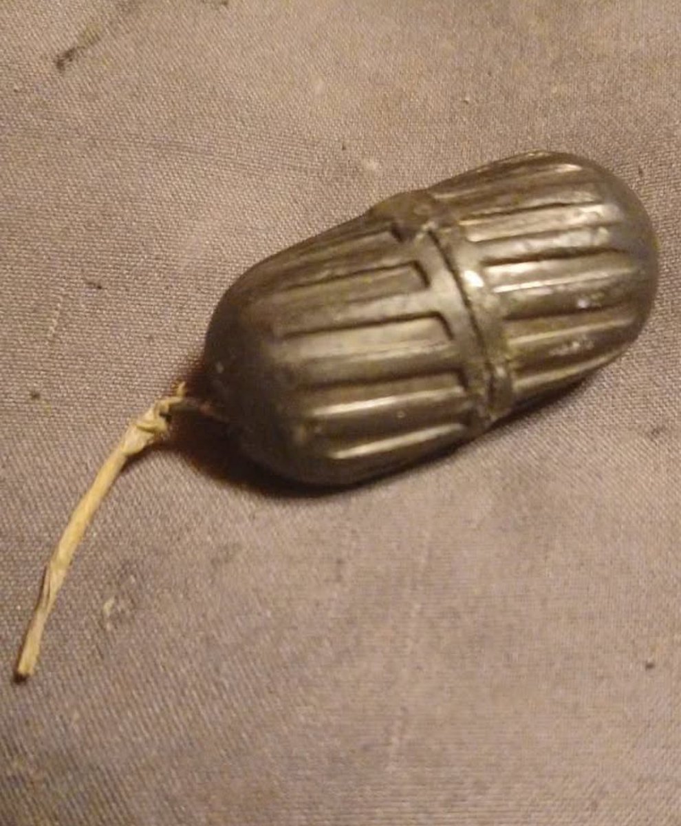 What is this?

Female robot tampon is my best guess