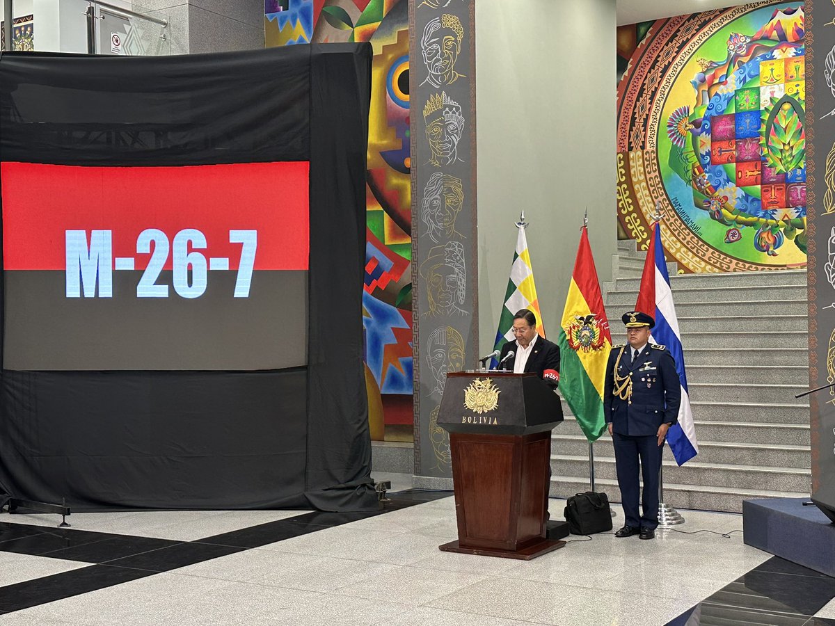 EmbaCuba_Bolivia (@embacubabolivia) on Twitter photo <a href="/LuchoXBolivia/">Luis Alberto Arce Catacora (Lucho Arce)</a>, Presidente de #Bolivia |
“El asalto a los cuarteles Moncada y Carlos Manuel de Céspedes marcó un antes y un después en #Cuba y en el mundo, irradiaron el fuego a lo largo del territorio cubano, que en pocos meses se convirtió en una revolución socialista (1/3) <a href="/LuchoXBolivia/">Luis Alberto Arce Catacora (Lucho Arce)</a>, Presidente de #Bolivia |
“El asalto a los cuarteles Moncada y Carlos Manuel de Céspedes marcó un antes y un después en #Cuba y en el mundo, irradiaron el fuego a lo largo del territorio cubano, que en pocos meses se convirtió en una revolución socialista (1/3)