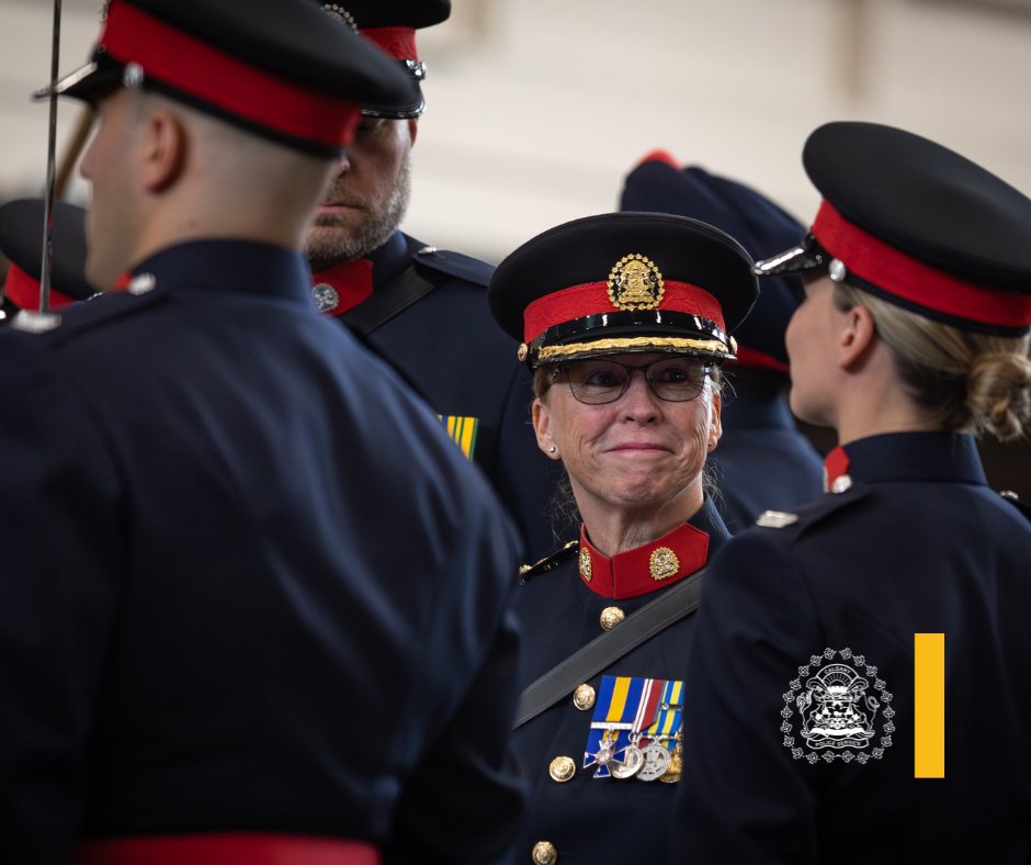 CalgaryPolice's tweet photo. 🎓 Today, we welcomed 23 new police officers from Class 263.
 
Highlights from Class 263 include:

📜 63% have completed post-secondary education. Fields of study include criminal justice, criminology, police studies, communications, nursing, kinesiology, planning & real estate development.

👮 Past job experience includes corrections officer, security, military, sheriff, firefighter, fitness coach, emergency management, & corporate leadership & development.

🗺️ 21% speak at least one language other than English, including Mandarin, French, German, Portuguese, Spanish, Punjabi, Hindi, Arabic & Urdu.
 
Throughout their 6 months of recruit training, the officers showed exceptional dedication & a true enthusiasm to make a difference in the community. Next week, they will become patrol members in our districts across the city they have been called to serve. 

#WeAreCPS #JoinCPS #YYC