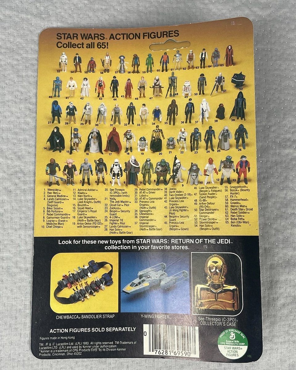 PadawanCollects's tweet image. R2-D2 (With Sensorscope) was first available in the 1981 Sears Exclusive Playset: Rebel Command Center and came in a white mailer box with the figure sealed in a Kenner baggie. Shown: 1983 ROTJ 65B Cardback
#actionfigures