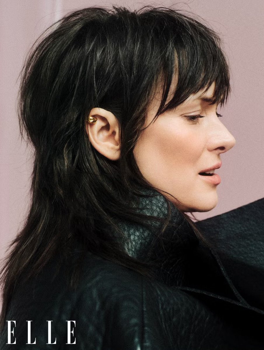 vksflmz's tweet image. i can confirm, this was not a wig…