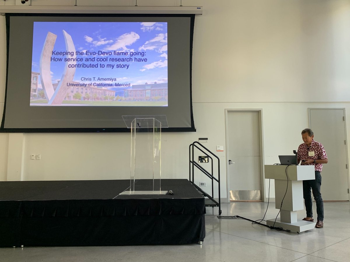 EvoDevoPanAm's tweet image. PASEDB Service Award is for Chris Amemiya @chris_amemiya from @ucmerced , the past president! Congratulations Chris!
The community appreciate your outstanding effort and mentorship. Introduced by Leslie Pick
#PASEDB2025 #ServiceAward #EveryoneLovesChris