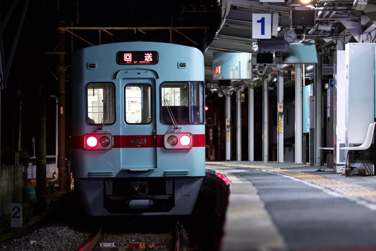 acid7509's tweet image. 25/7/26
西鉄6000形6703F
6002F救援回送
安武駅で故障してしまった6002Fを救援するため、6703Fが単独で安武まで南下。
今回は6002Fも通電したうえで終車後に回送となりました。
6002Fは今週2度目の故障ですが、今後が少し心配になってしまいますね。。。