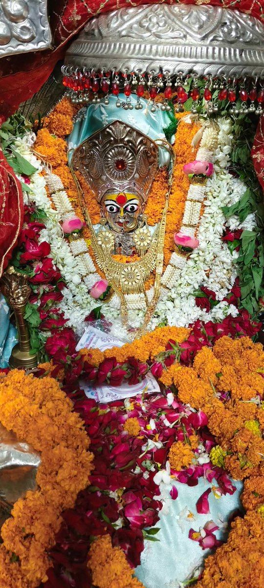 जय मां अम्बे गौरी श्री चरणं शरणं मम! 🌺
भक्त जनों का कल्याण करें मां "! 🌺🙏