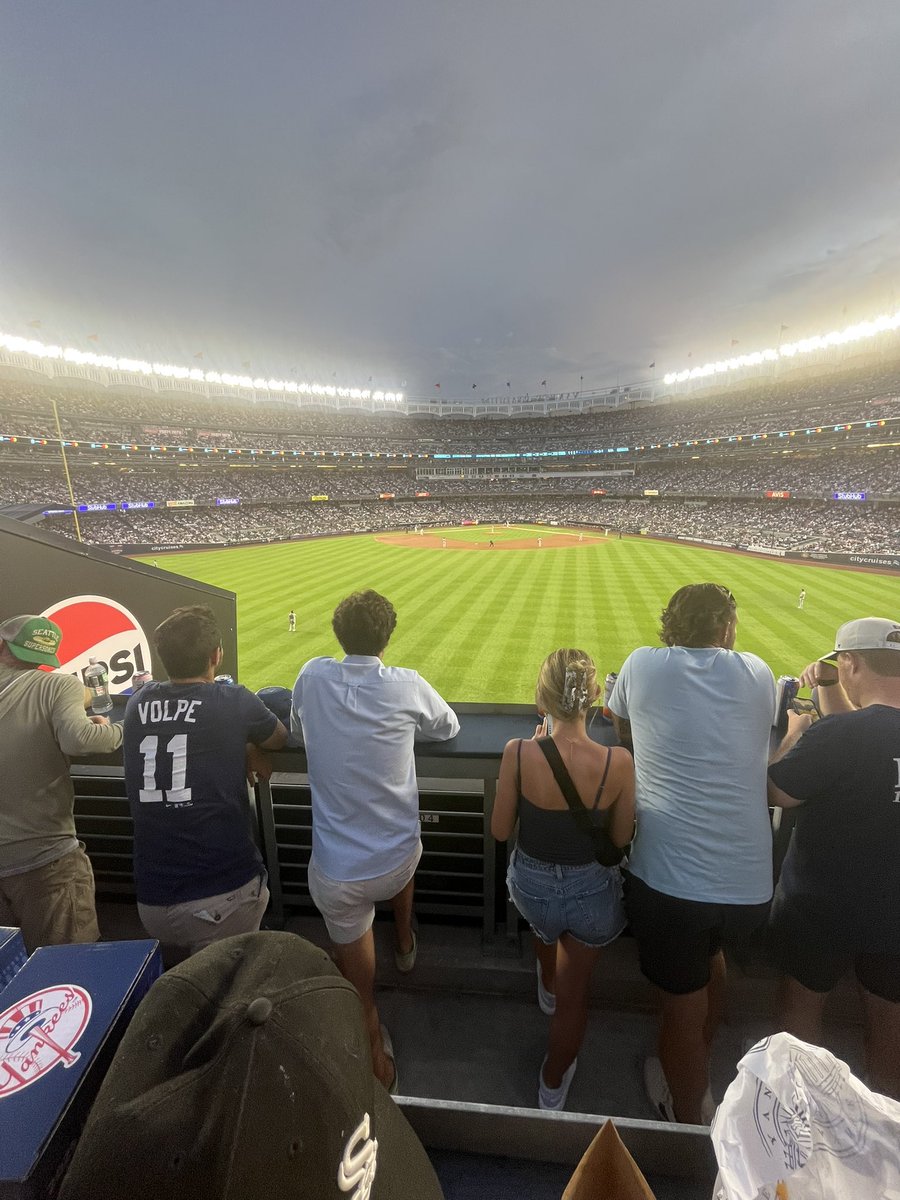 NotCease's tweet image. None of these people know Colson Montgomery just homered for a 3rd straight game.