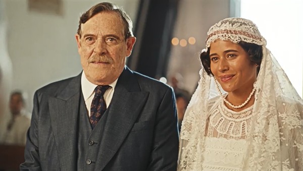 aleocinogeno's tweet image. Há anos eu não vi tamanha complexidade e polimento em um personagem da teledramaturgia brasileira como no Coronel Elói (José de Abreu), de Guerreiros do Sol. Por ele a gente sente ódio e, dois capítulos depois, se rende à fofura. "Meu coração véi tá cada dia mais molim".