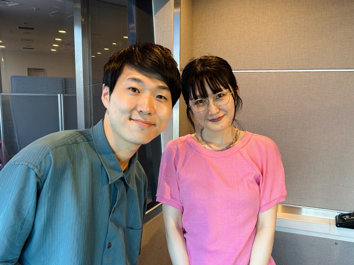 J-WAVE RADIO DONUTS (@rajido_813) on Twitter photo #ラジド ☀️
9時台ゲストは、パスピエ
<a href="/passepied_info/">パスピエ information</a>
大胡田さんは白湯から始まる朝🍵
成田さんはおうちで缶コーヒー!?
ニューシングル「青々」のお話、伺います🎙️✨
📻 radiko.jp/share/?sid=FMJ… #ラジド ☀️
9時台ゲストは、パスピエ
<a href="/passepied_info/">パスピエ information</a>
大胡田さんは白湯から始まる朝🍵
成田さんはおうちで缶コーヒー!?
ニューシングル「青々」のお話、伺います🎙️✨
📻 radiko.jp/share/?sid=FMJ…